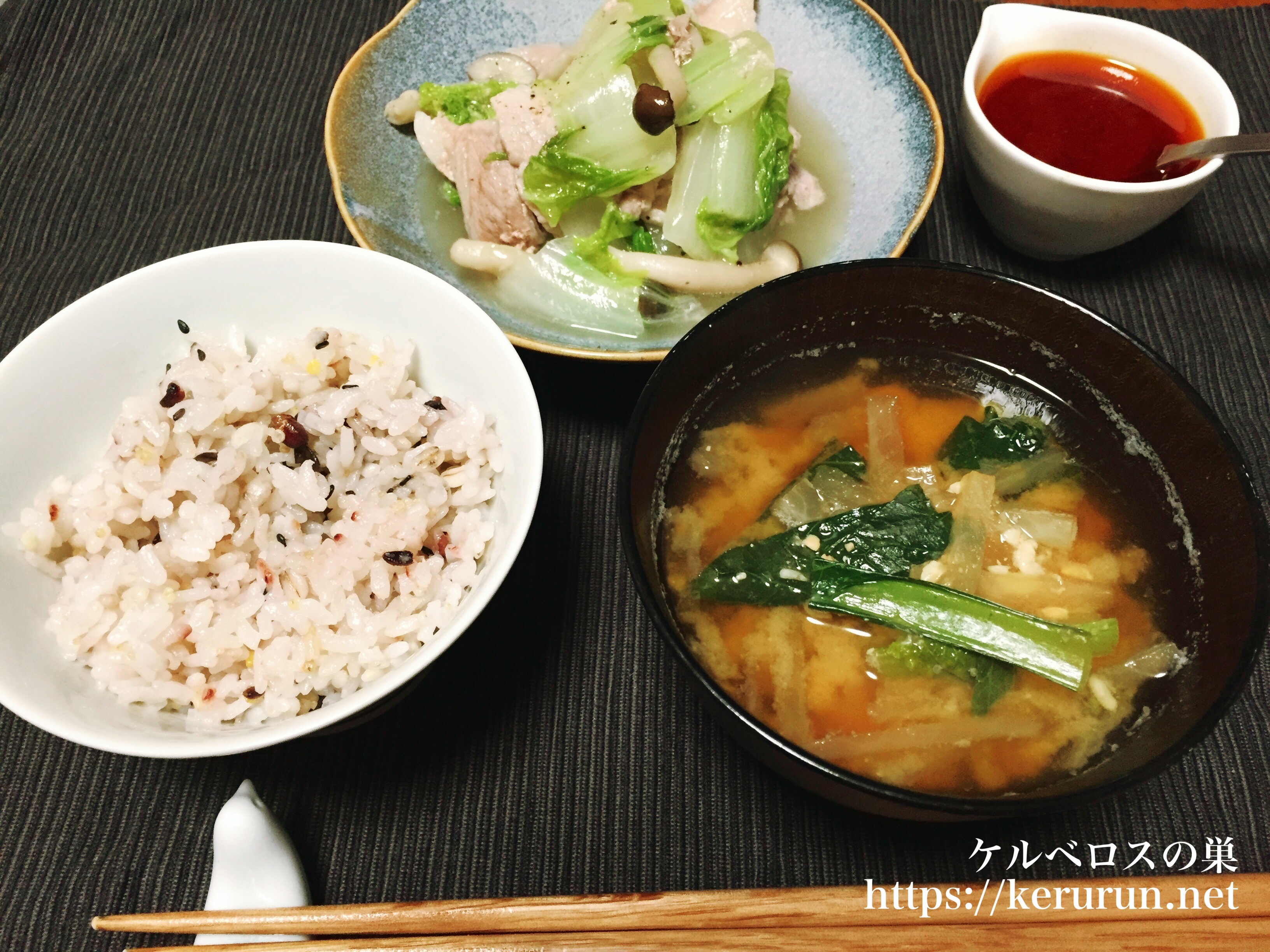 【一汁一菜】白菜と豚バラの蒸し煮＆小松菜と大根のお味噌汁