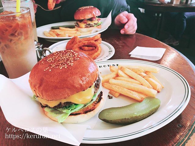 【本郷】ファイヤーハウスのチーズバーガー　Instagram