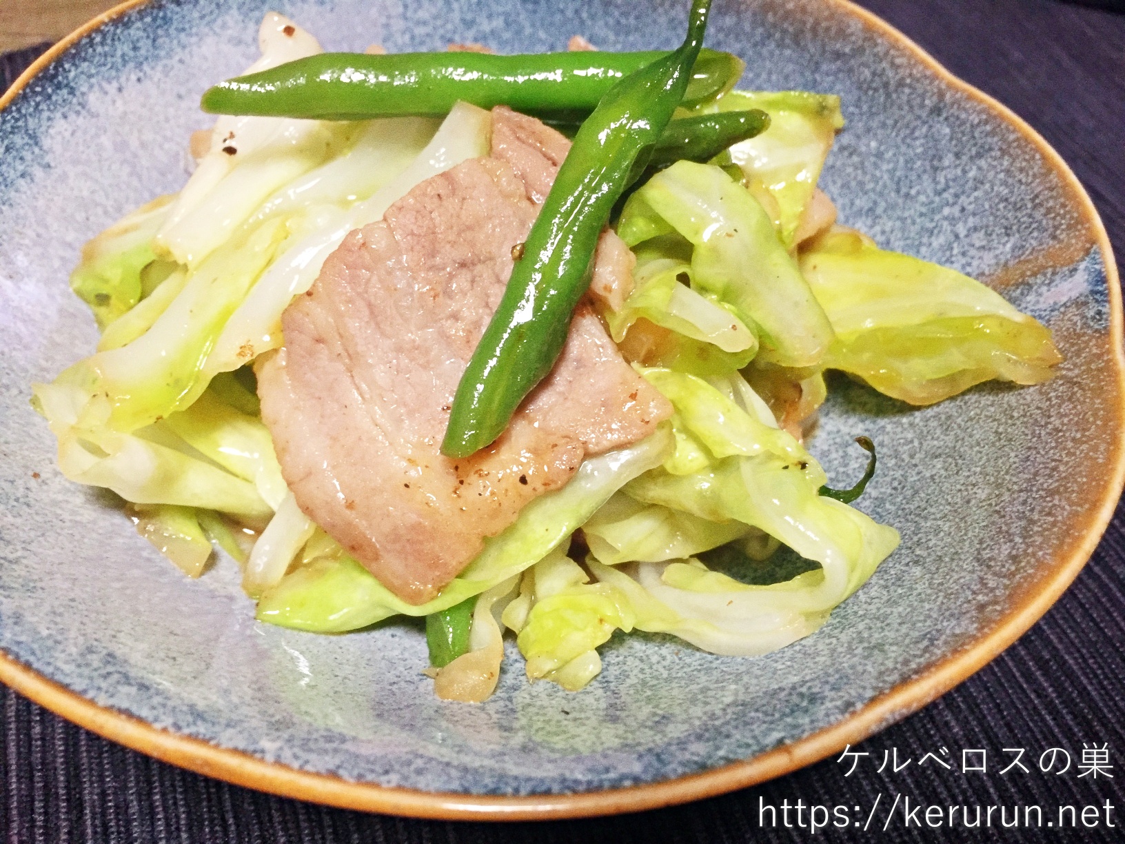 【一汁一菜】肉野菜炒め＆豆腐とネギの味噌汁